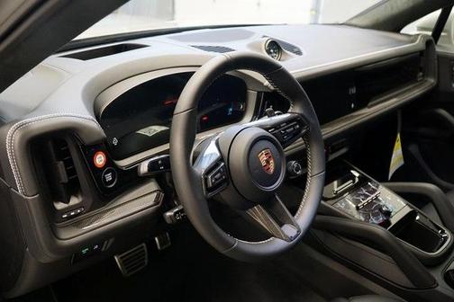 2026 Porsche Cayenne GTS