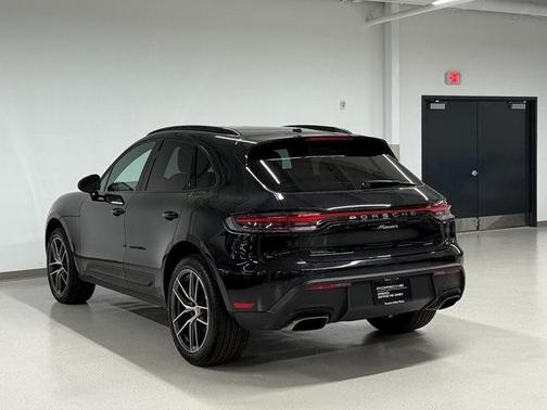 2024 Porsche Macan T