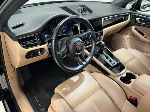2024 Porsche Macan T