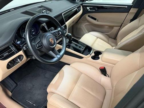 2024 Porsche Macan 