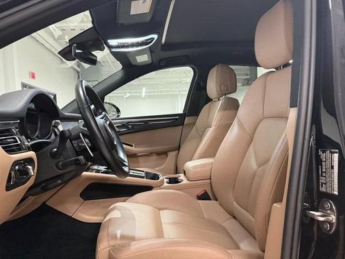 2024 Porsche Macan T