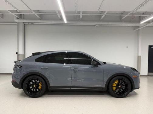 2024 Porsche Cayenne Turbo GT
