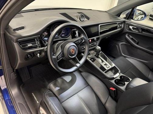 2024 Porsche Macan 