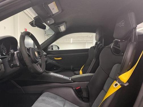 2023 Porsche 718 Cayman GT4 RS