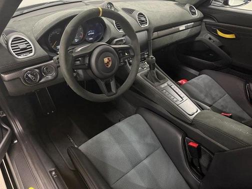 2023 Porsche 718 Cayman GT4 RS