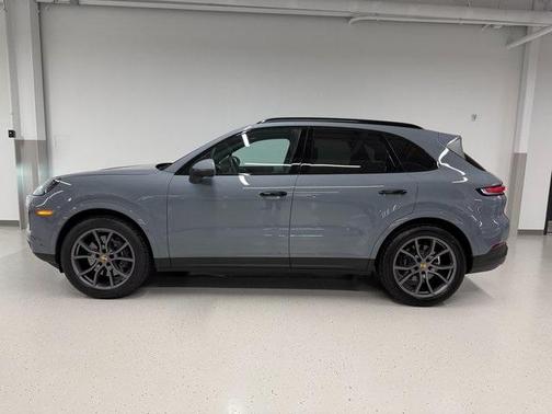 2024 Porsche Cayenne Base