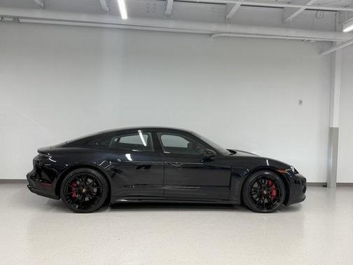 2023 Porsche Taycan GTS