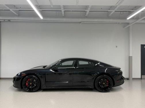 2023 Porsche Taycan GTS