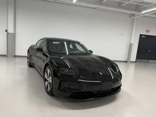 2023 Porsche Taycan GTS