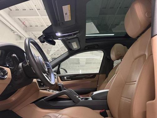2023 Porsche Cayenne E-Hybrid