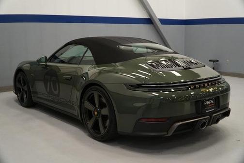 2026 Porsche 911 Carrera 4 GTS