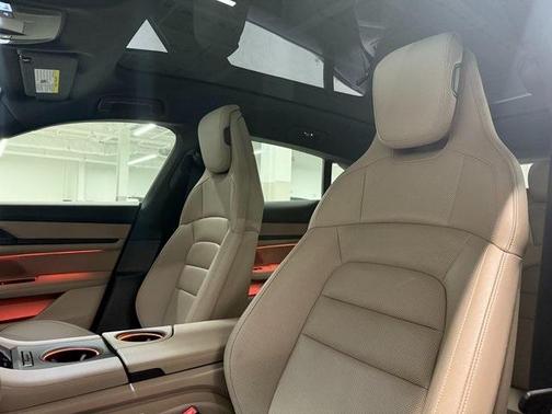 2022 Porsche Taycan 4