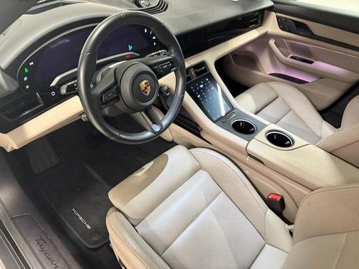 2022 Porsche Taycan 4