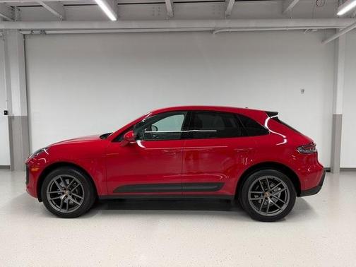 2022 Porsche Macan S