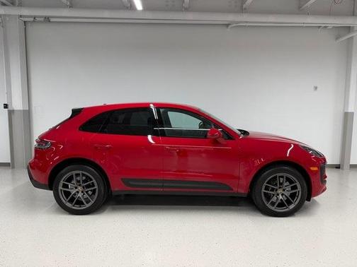 2022 Porsche Macan S