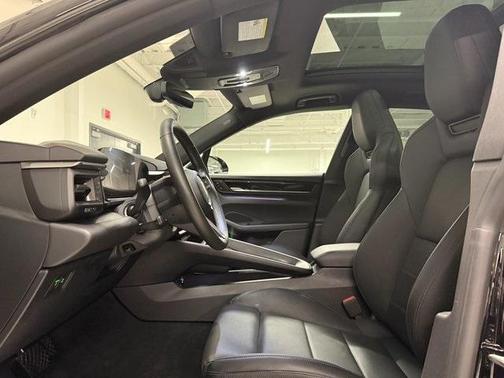 2024 Porsche Macan 4