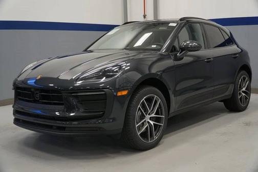 Volcano Grey Metallic 2026 Porsche Macan