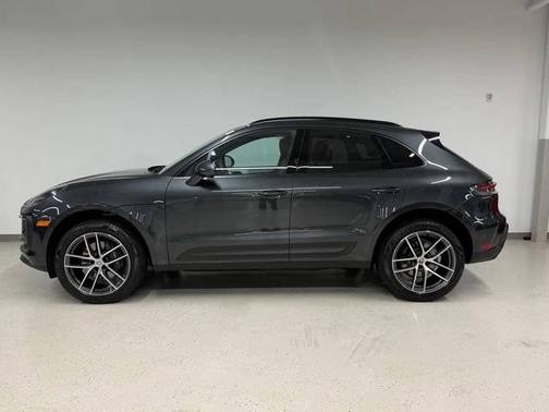 Volcano Grey Metallic 2026 Porsche Macan