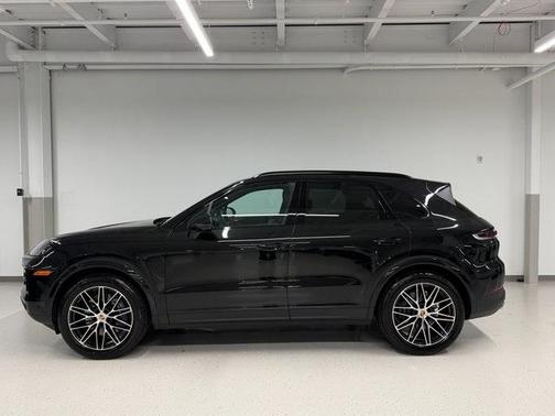 2025 Porsche Cayenne Base