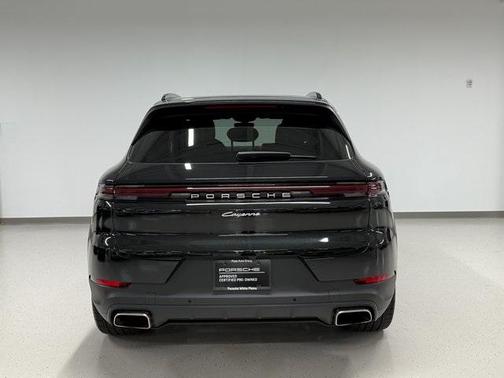 2025 Porsche Cayenne Base
