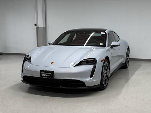 2023 Porsche Taycan 