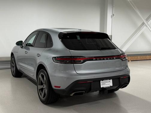 2024 Porsche Macan 