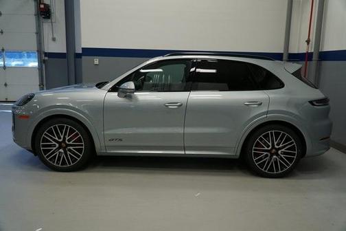 2026 Porsche Cayenne GTS