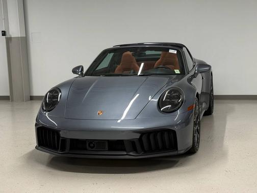 Vanadium Grey Metallic 2026 Porsche 911