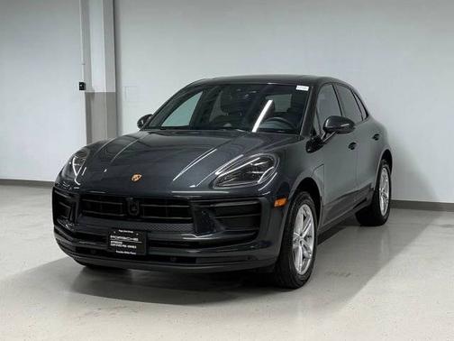 Volcano Grey Metallic 2025 Porsche Macan