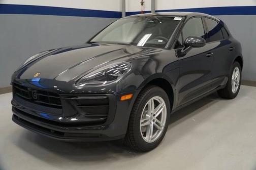 Volcano Grey Metallic 2025 Porsche Macan