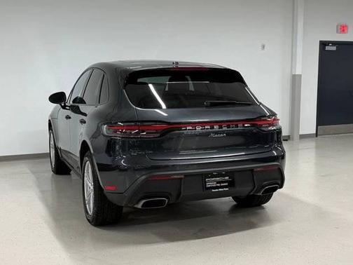 Volcano Grey Metallic 2025 Porsche Macan