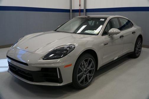 2026 Porsche Panamera 4