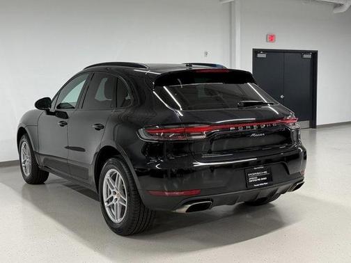 2021 Porsche Macan Base