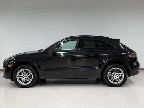 2021 Porsche Macan Base