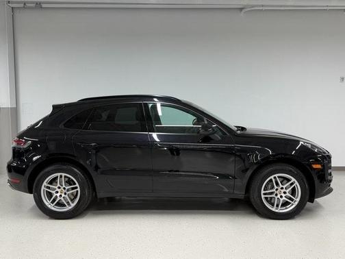 2021 Porsche Macan Base