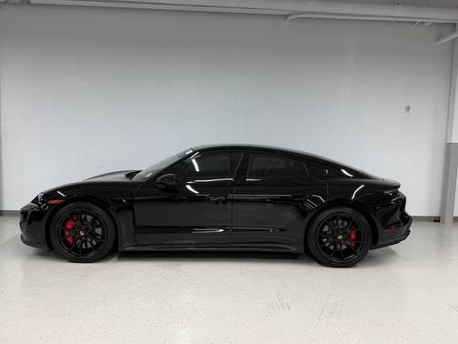 Black 2023 Porsche Taycan
