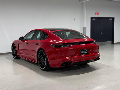 Carmine Red 2020 Porsche Panamera