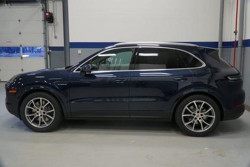 2026 Porsche Cayenne AWD