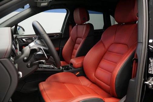 2026 Porsche Macan T