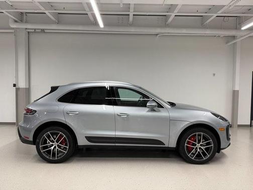 2024 Porsche Macan S