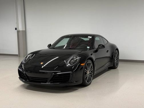Black 2019 Porsche 911