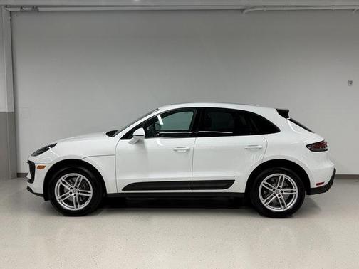 2023 Porsche Macan 