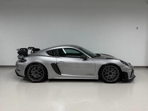 2024 Porsche 718 Cayman GT4 RS