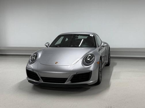GT-Silver Metallic 2019 Porsche 911