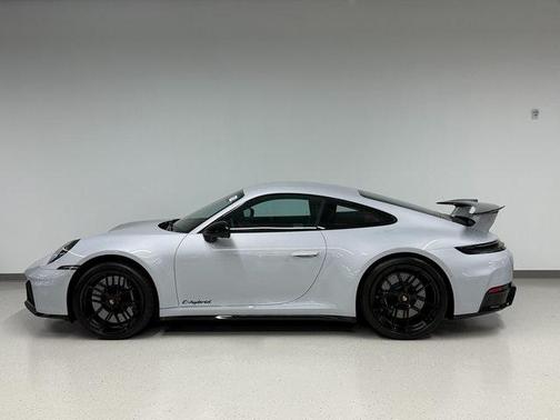 2025 Porsche 911 Carrera GTS