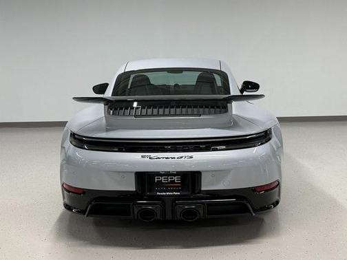 2025 Porsche 911 Carrera GTS