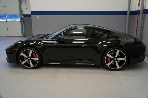 2025 Porsche 911 Carrera S