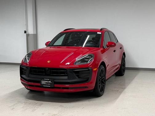 2022 Porsche Macan 