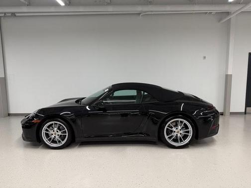 2025 Porsche 911 Carrera