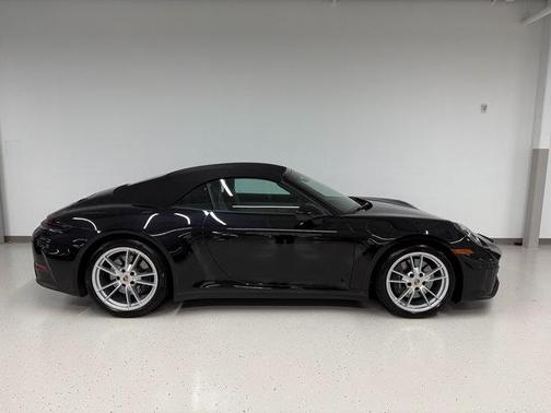 2025 Porsche 911 Carrera